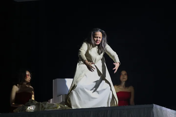 Opera Gandari: Kisah Mahabharata dalam Balutan Modern