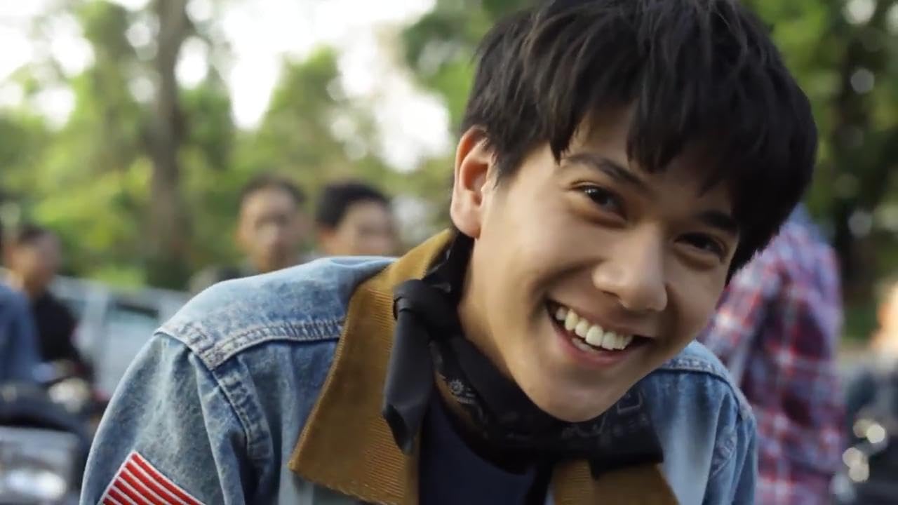 Dilan 1990: Kisah Cinta Remaja yang Manis di Bandung